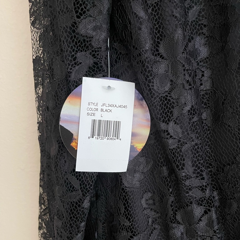 Bebop Long Sleeve Lace Dress - Picture 5 of 6